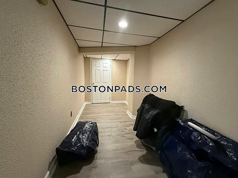 11 Bowdoin St #1 — Photo 40