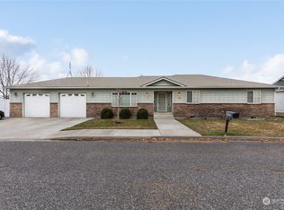 1928 Elwood Ave, Prosser, WA 99350