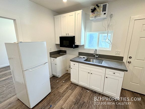 3rd image of 432 S Saint Louis St #434-1/2
