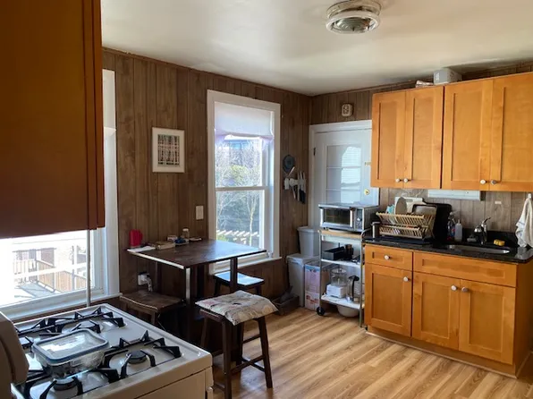 157 Beacon St #3, Somerville, MA 02143