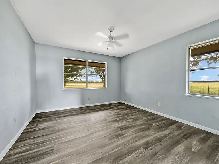 9209 FM 1570 N — Photo 14
