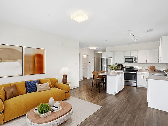 2nd image of 116 Rantoul St #213