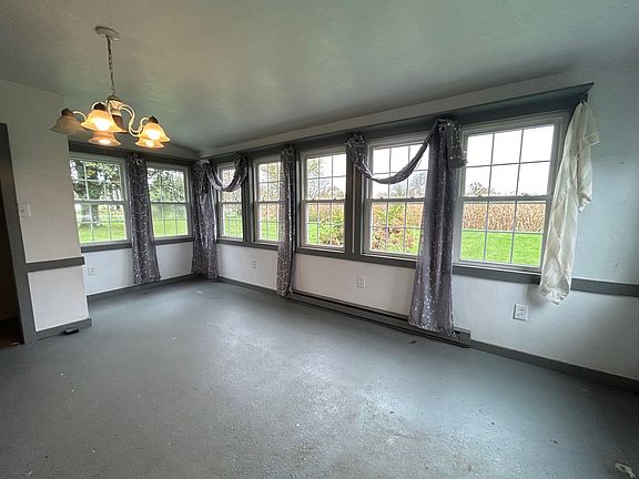 5th image of 2076 Mount Vernon Rd