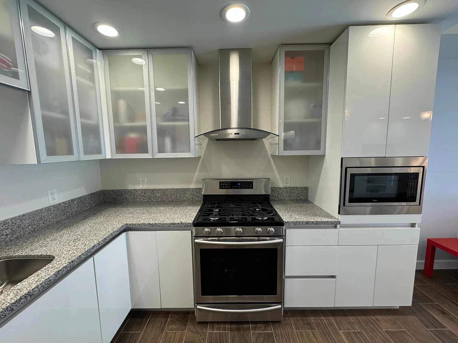 1 bed, 670 sqft, $2,500 — Photo 4