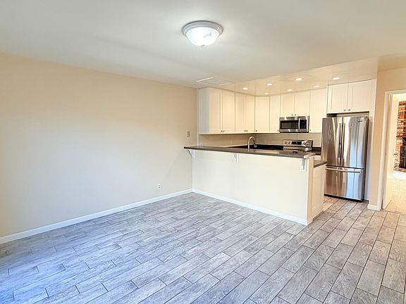 4th image of 3169 Santa Cruz Ln