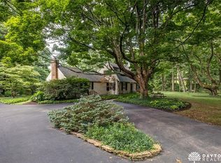 130 Colonial Ln, Dayton, OH 45429