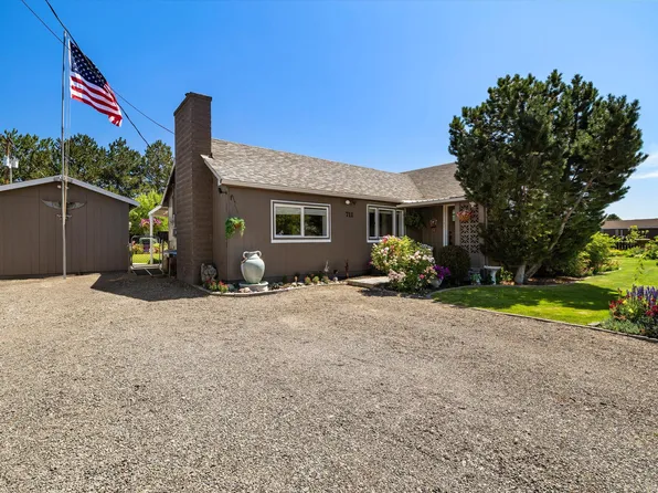 711 SW 3rd St, Madras, OR 97741