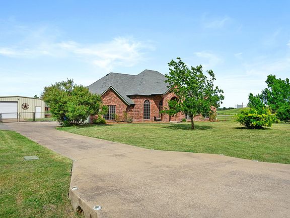 3rd image of 14000 Prairie Cir
