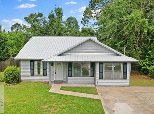 1352 Forest Lake Dr, Hinesville, GA 31313