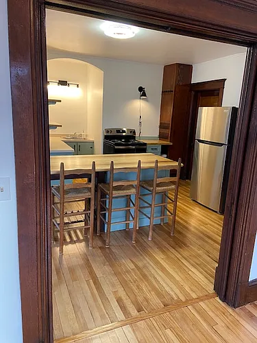 189 Ash St #4 Photo 1