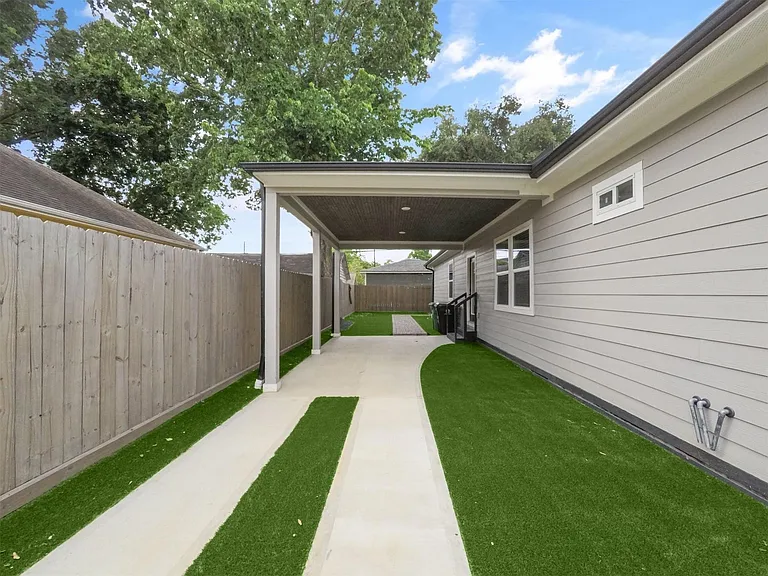 1809 Hardy St — Photo 27