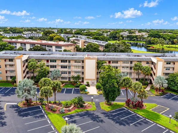 4302 MARTINIQUE Circle #A2, Coconut Creek, FL 33066