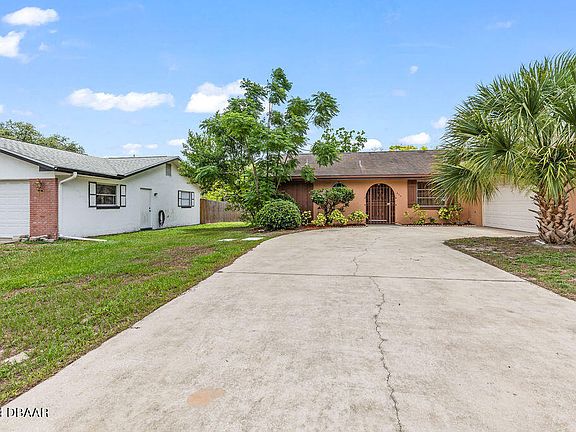 2nd image of 670 E Iris Dr