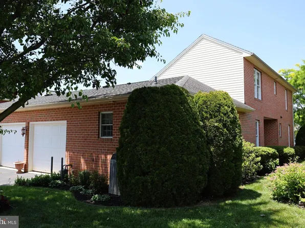 650 Trafalgar Dr, Hagerstown, MD 21742