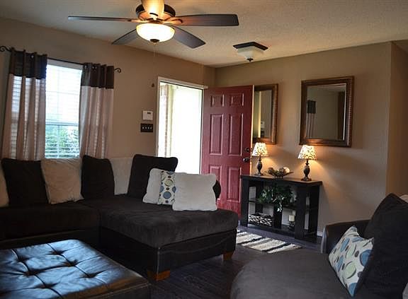 2nd image of 3317 Deerfield Dr