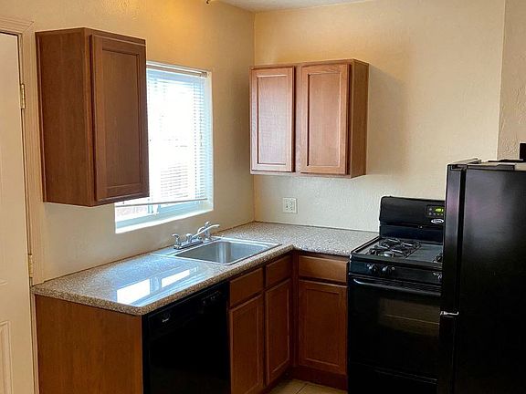 2nd image of 2233 N Columbus Blvd Unit 2