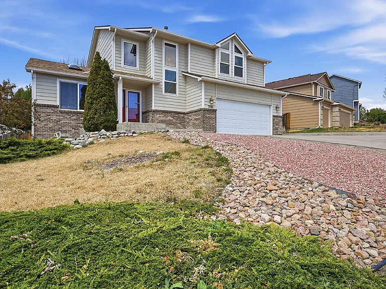 7338 Allens Park Dr — Photo 49