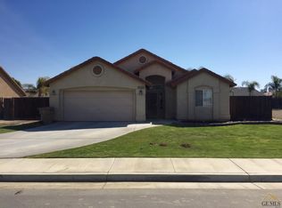 8810 Domingo St, Bakersfield, CA 93313