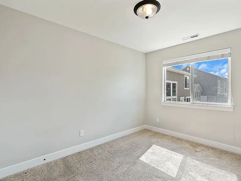 1721 N 3870 W — Photo 6