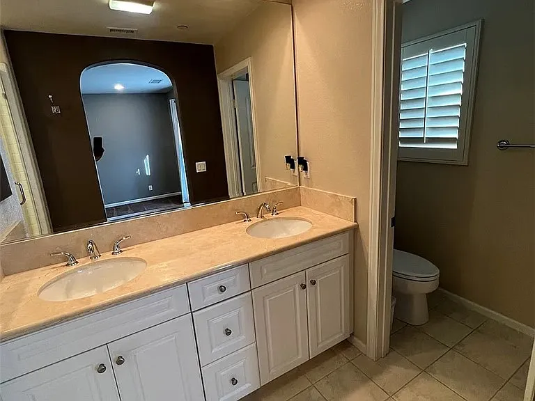 1752 Grand Ave #2 — Photo 32