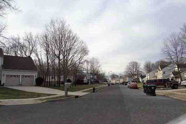 2nd image of 53 Rosalind Cir