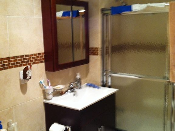 4th image of 8414 143rd St APT 3B