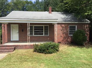 706 W Greene St, Cheraw, SC 29520