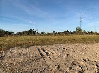 9 NW 8th Ter, Cape Coral, FL 33993