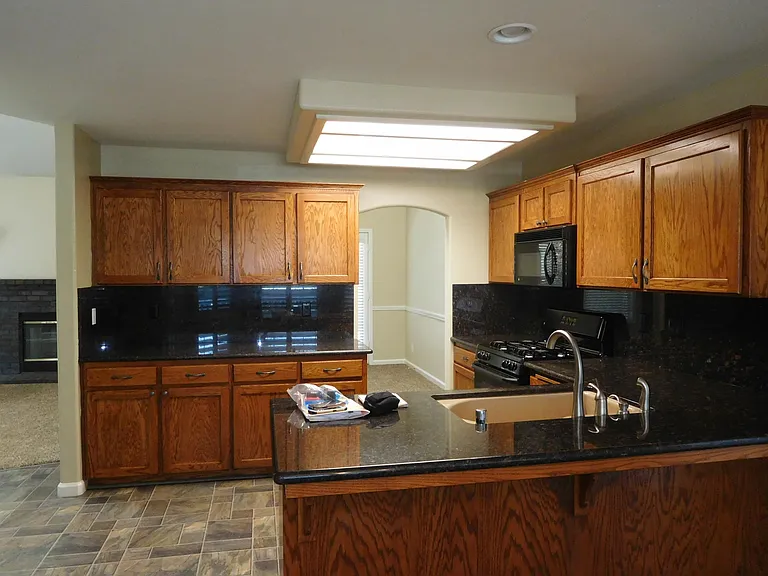 5809 W Menlo Ave — Photo 24