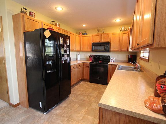 2nd image of 101 N Karen Cir
