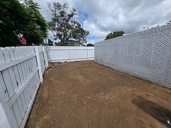 2nd image of 445 25th St #5