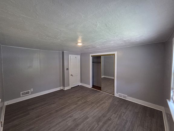 5th image of 233 Clearfield Ave