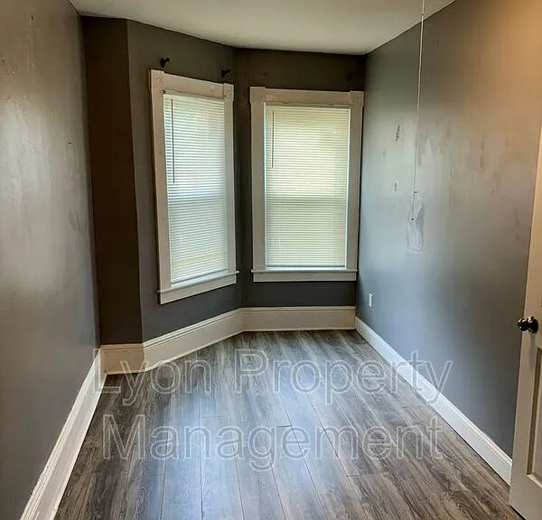 106 Winsor St #1 — Photo 10