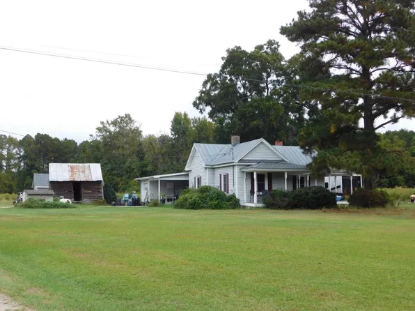 8498 W Tarboro Rd, Rocky Mount, NC 27803
