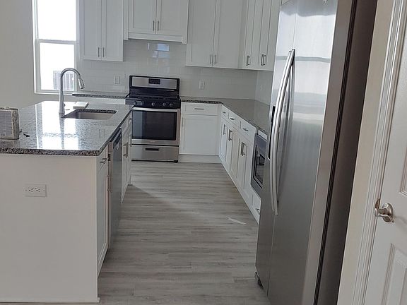 5th image of 2082 Paragon Cir W