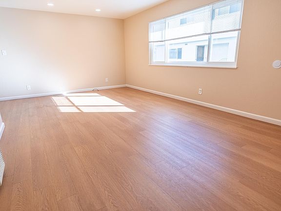 5th image of 2525 Lincoln Ave APT D