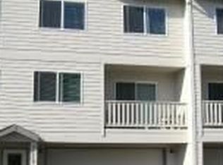 7119 Fairweather Dr, Anchorage, AK 99518