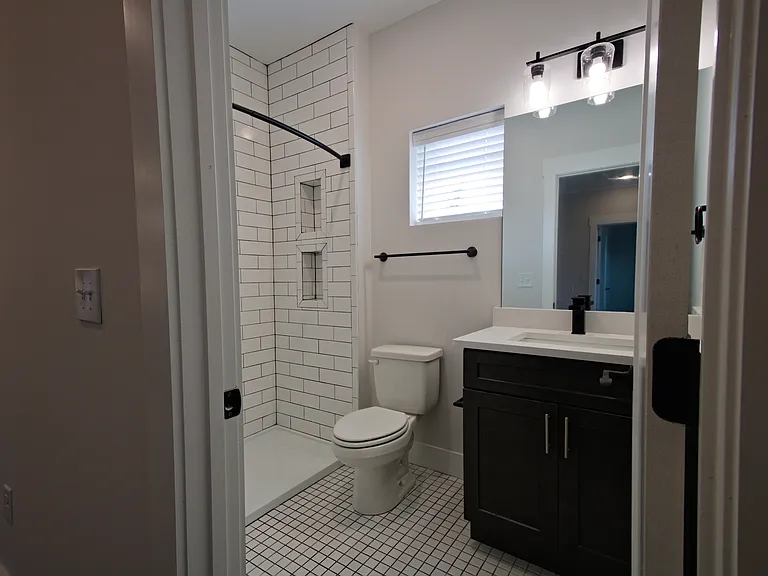 1805 Duncan Ave — Photo 27