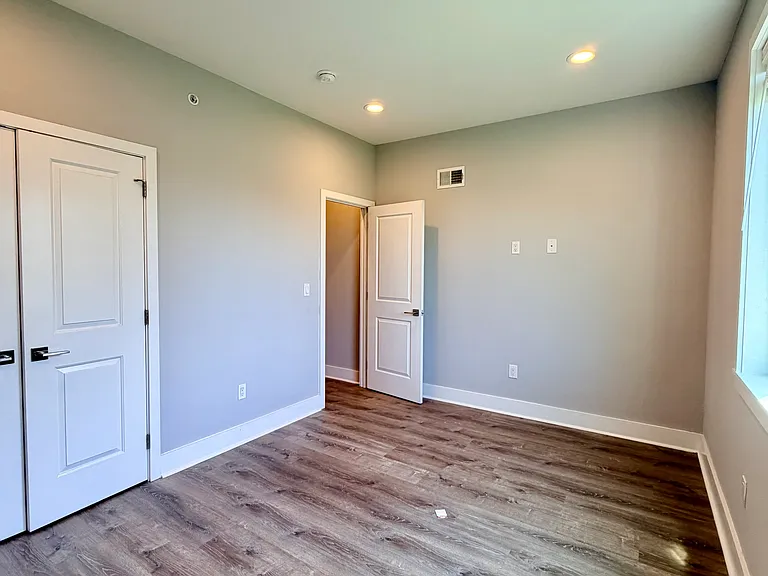 1302 N Marshall St #2 — Photo 22