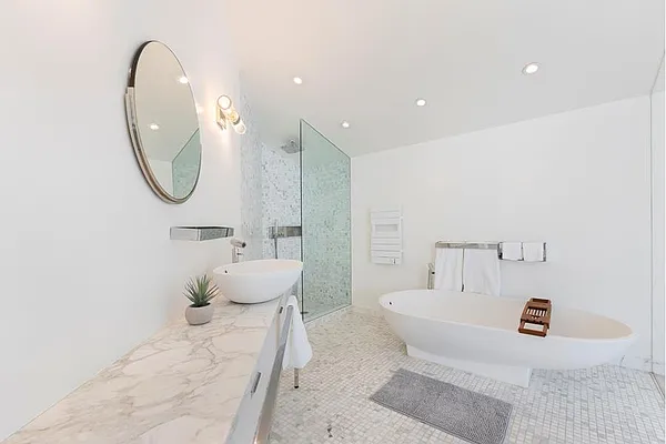 Sold by Douglas Elliman | media 7