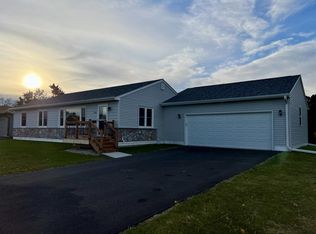 708 Schumacher Way, Fort Atkinson, WI 53538