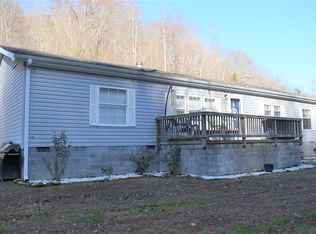 370 Newsome Br, Virgie, KY 41572