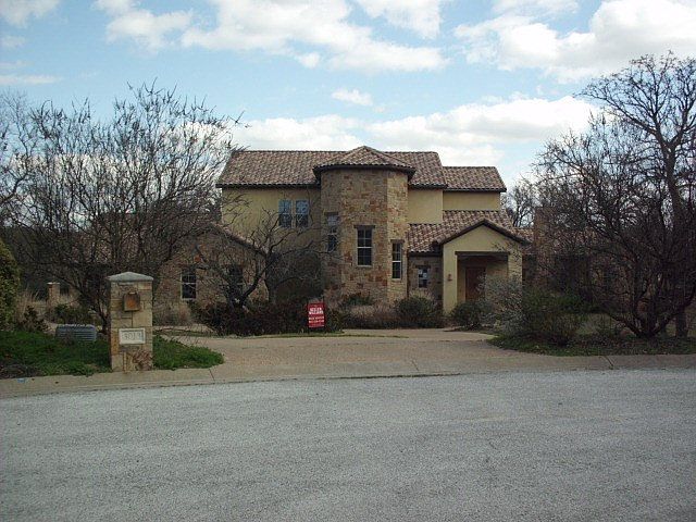 1st image of 3013 Loch Meadow Ct
