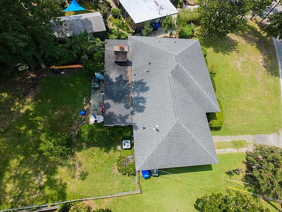 5th image of 53 Chadwick Dr