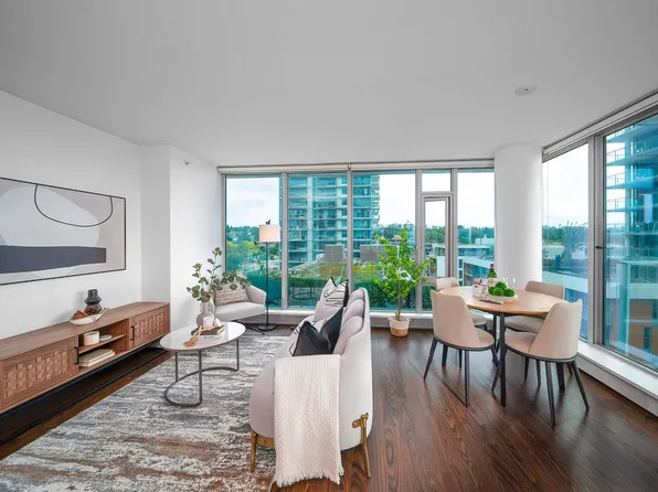 8131 Nunavut Ln #904, Vancouver, BC V5X 0E2