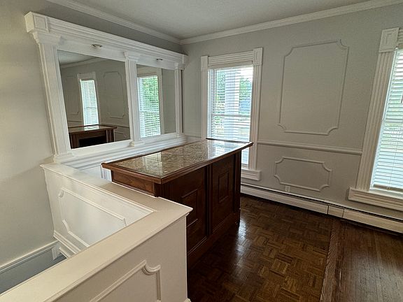 5th image of 153 S Paint St APT B