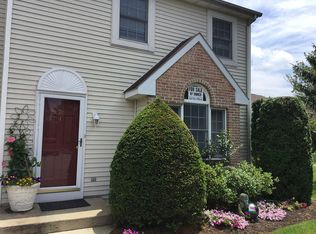 38-1 Cranberry Rdg, Reading, PA 19606