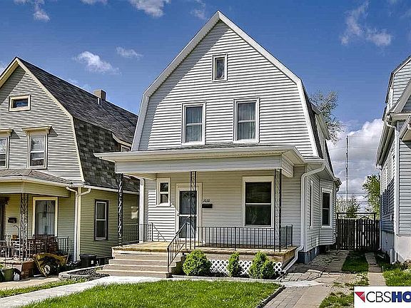 2nd image of 3030 Marcy St