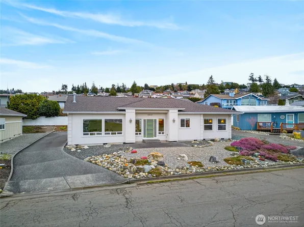 5208 Doon Way, Anacortes, WA 98221