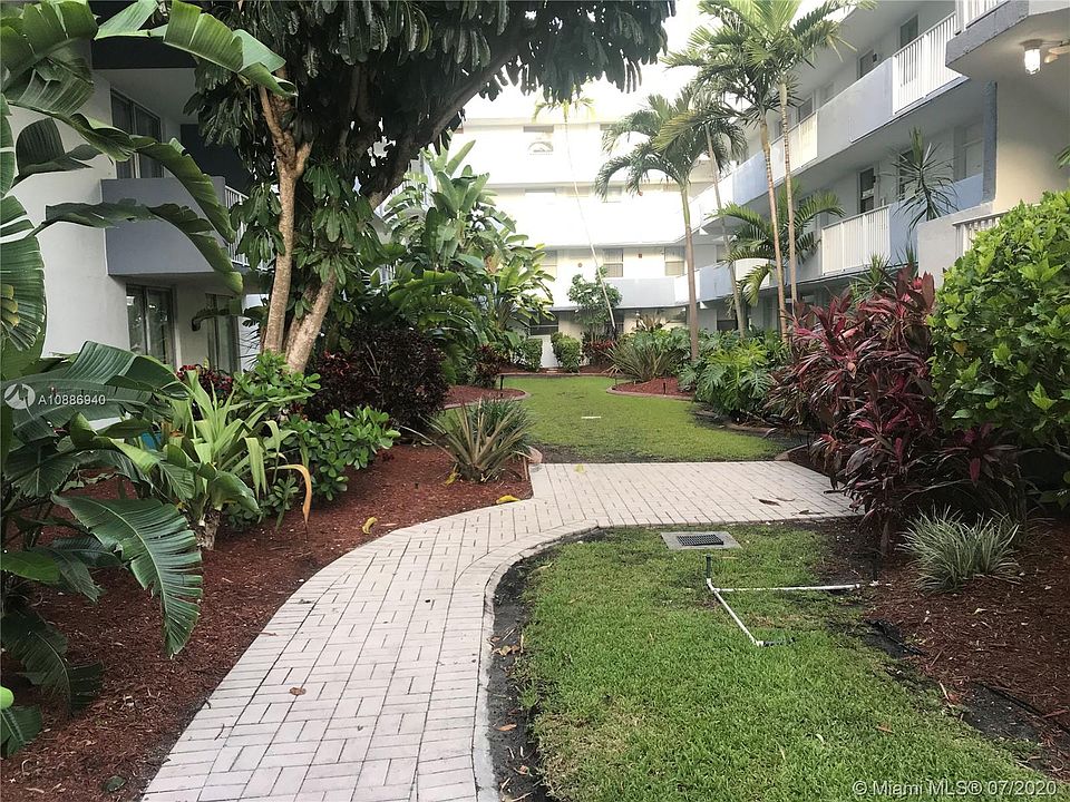 2nd image of 1801 S Treasure Dr APT 205